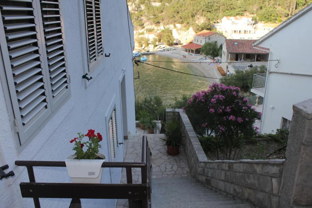 Villa Mateljan Zastražišće Extérieur photo